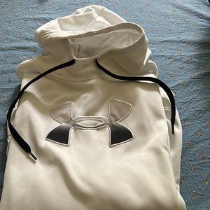 Women’s Under Armour Sweatshirt